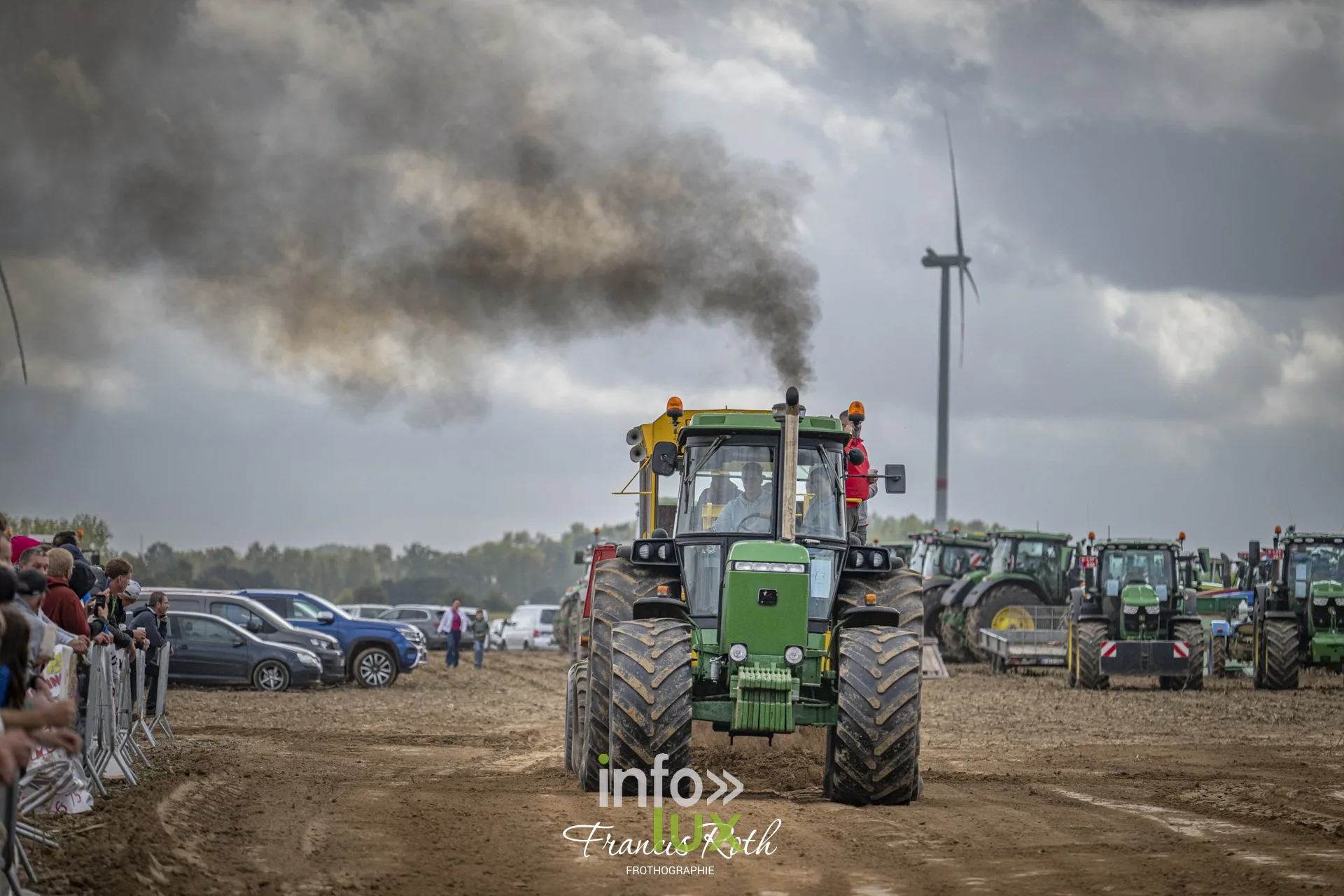 Concours de traction FJA WPJ 2026 à Thorembais-Saint-Trond (Perwez) — Les passages se succèdent devant les barrières