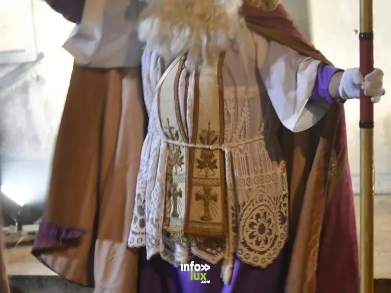 Charmes > Saint-Nicolas > Défilé de Saint-Nicolas à Charmes