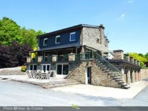 Domaine du Vivier des Cresses, meublé de vacances à Bertogne — Bertogne Domaine du Vivier des Cresses, meublé de vacances à Bertogne — Bertogne
