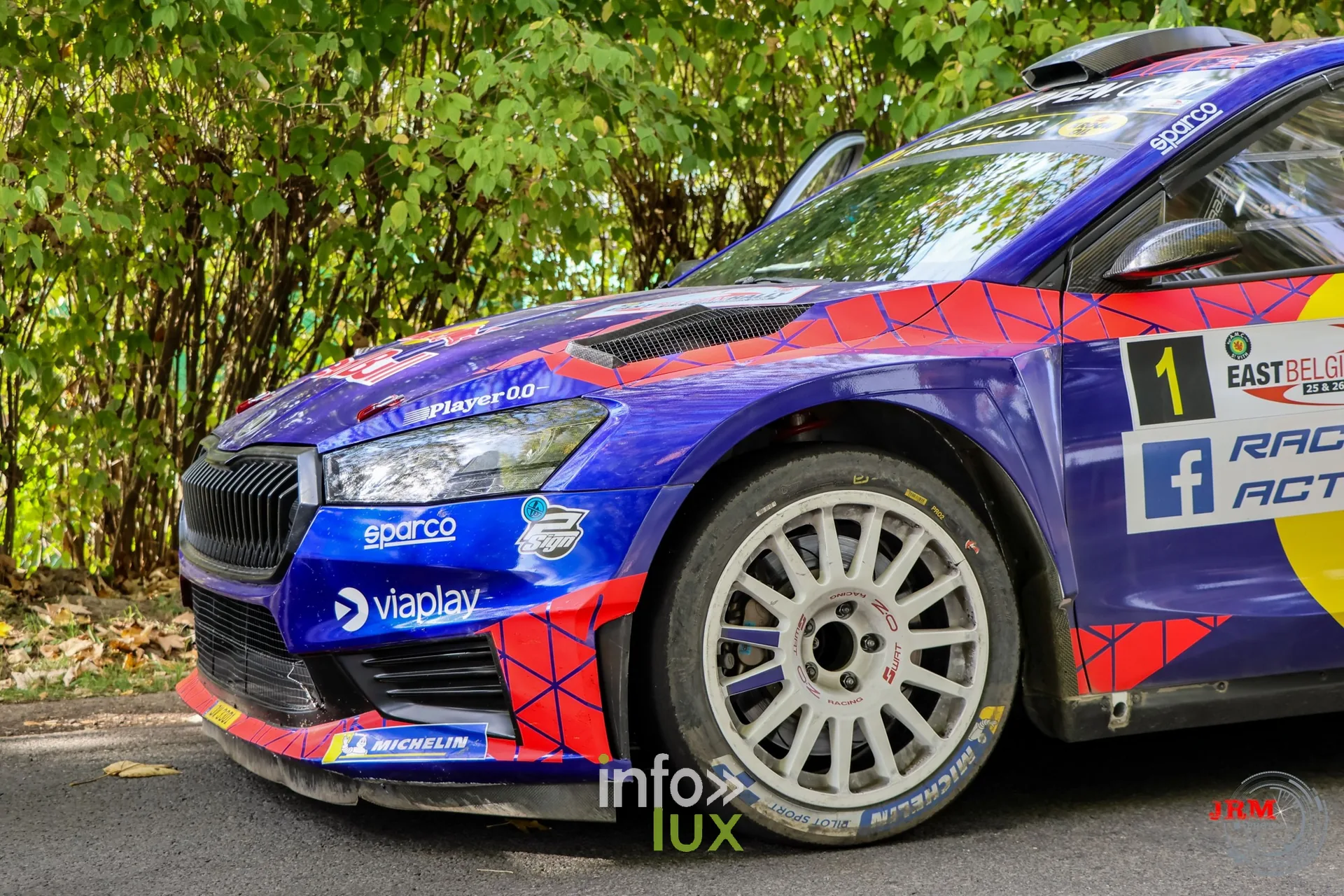 Škoda Fabia RS Rally2 n°1 aux couleurs Red Bull au regroupement, East Belgian Rally 2026