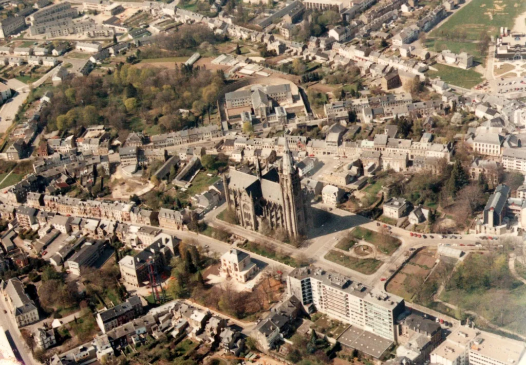 L'église Saint-Martin d'Arlon et son clocher, la plus haute église de Wallonie