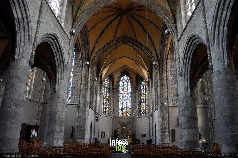 L’église Saint-Remacle de Marche-en-Famenne : le gothique flamboyant du XVe siècle et un trésor de statues en bois