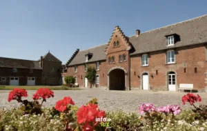 Ferme de Ferooz – La Ferme, gîte rural à Gembloux — Gembloux Ferme de Ferooz – La Ferme, gîte rural à Gembloux — Gembloux