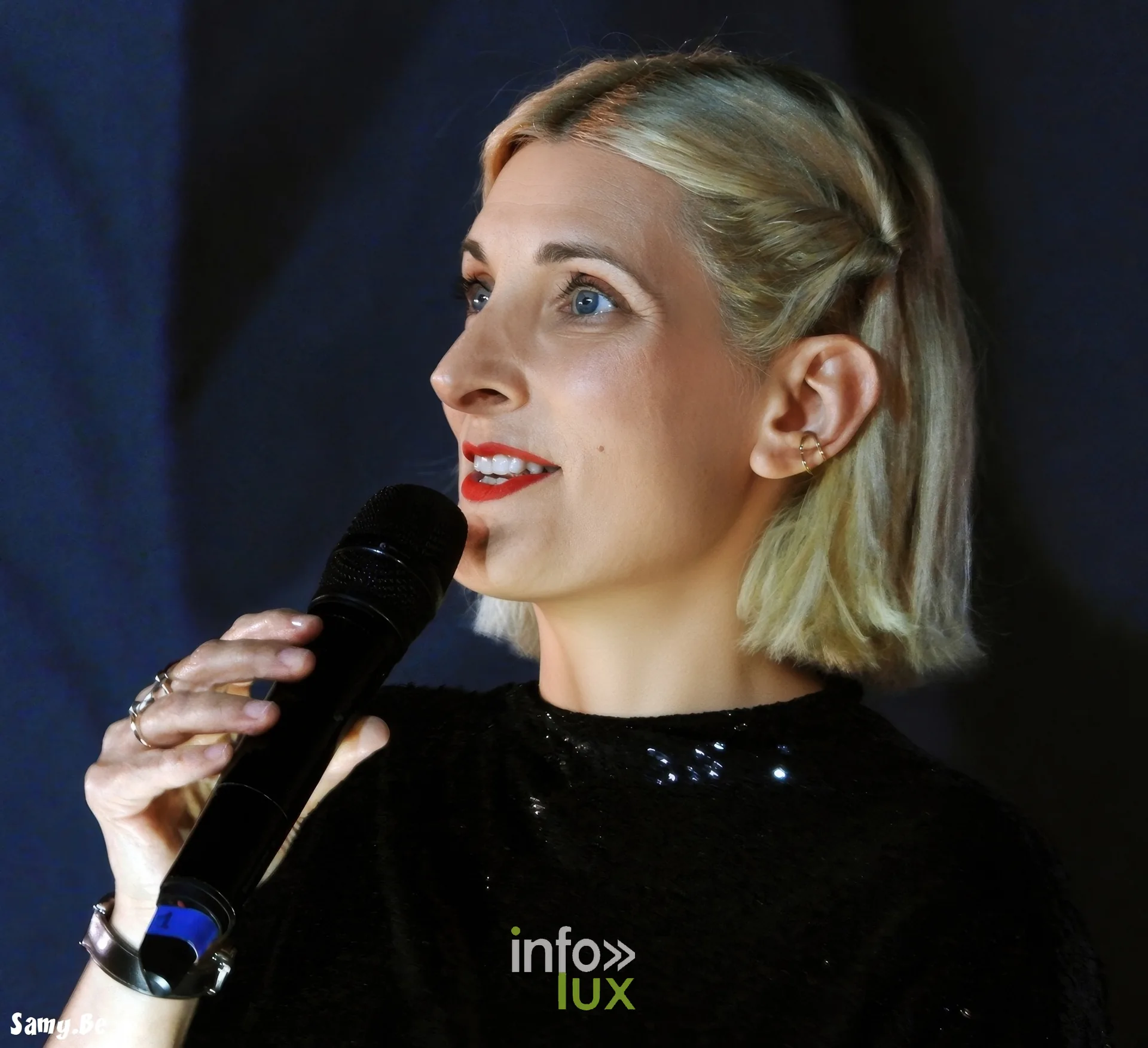 Charlotte Lipinska au micro