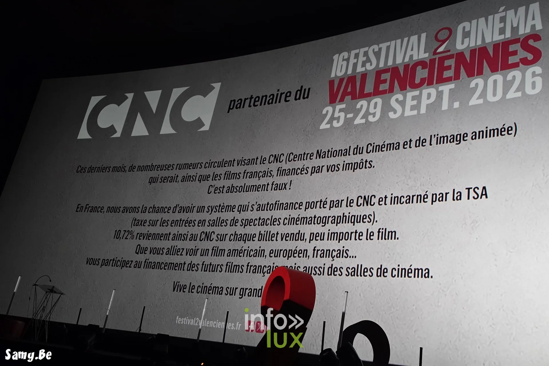 Le message du CNC, partenaire du festival, projeté à l’écran