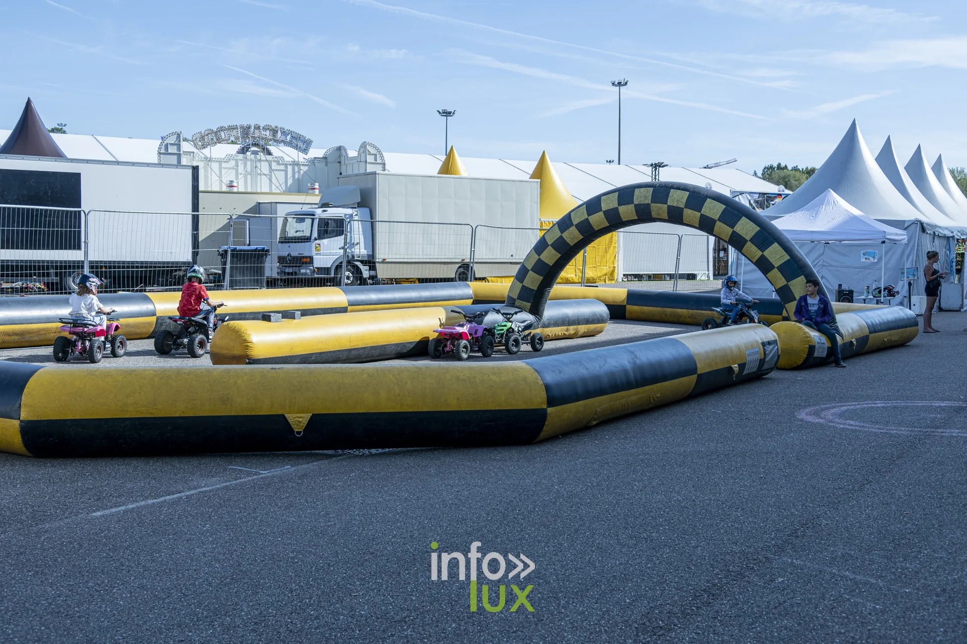 Circuit de karting gonflable pour les enfants à l’extérieur, Foire internationale de Metz 2026