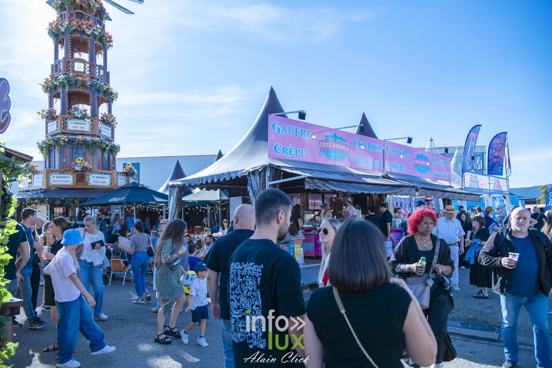 Foule dans les allées extérieures, Foire internationale de Metz 2026