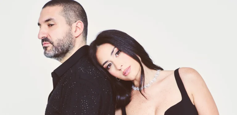 Hiba Tawaji et Ibrahim Maalouf, portrait serré du duo, tête contre tête