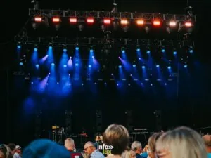 Les Quartiers Montent A La Ville — Lens Les Quartiers Montent A La Ville — Lens