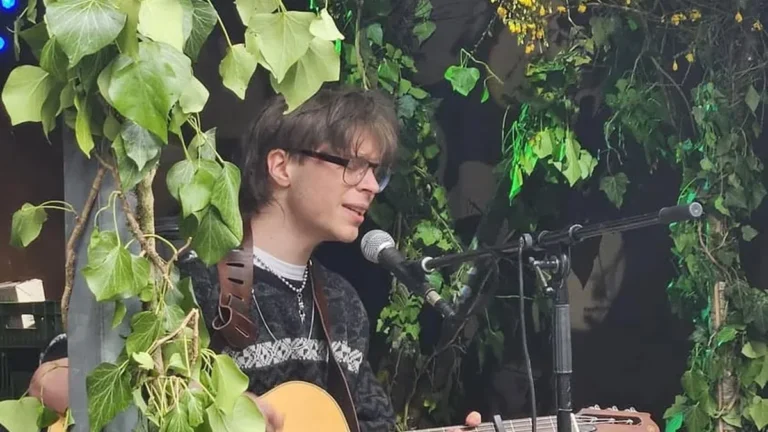 Chiny > Concert > Jilo aux Jeudis du comptoir