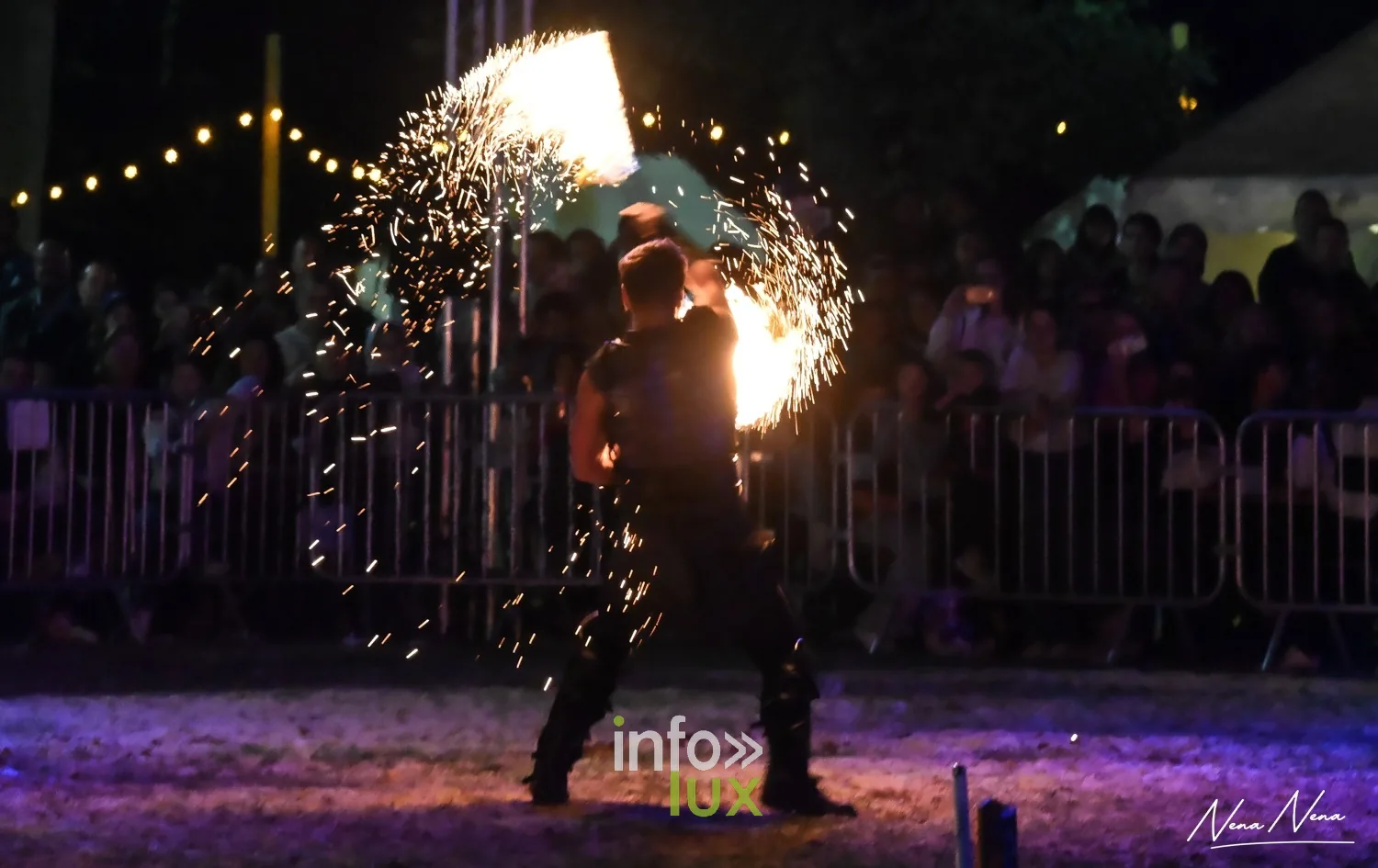 Journées du Cheval 2026 à Braine-l’Alleud, parc du Cheneau : nocturne « Hypnotica » du samedi soir, gerbes d’étincelles au bord de la piste