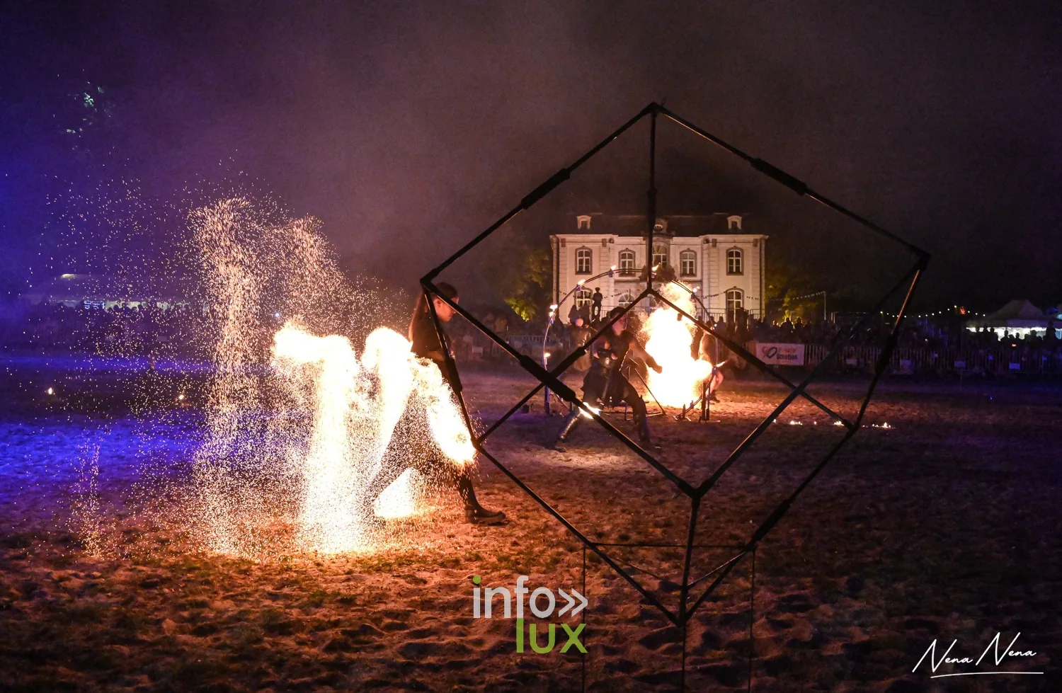 Journées du Cheval 2026 à Braine-l’Alleud, parc du Cheneau : nocturne « Hypnotica » du samedi soir, fontaines d’étincelles dans le cube