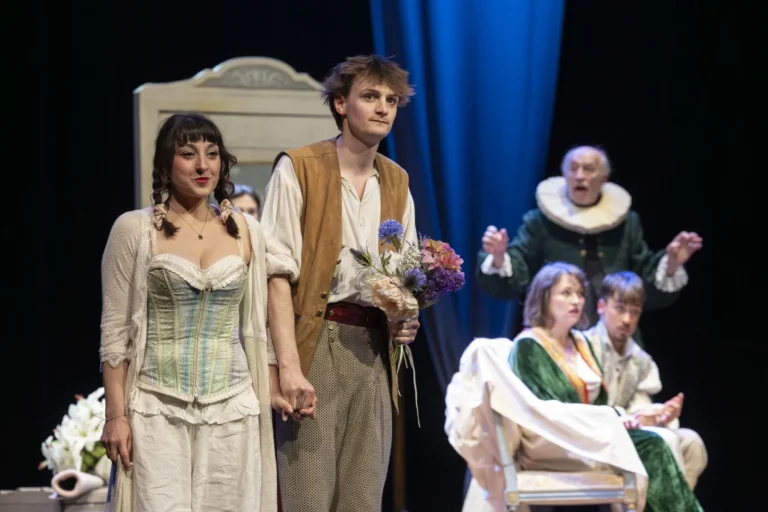 Bertrix > Théâtre > « Le Mariage de Figaro » par l’Infini Théâtre — complet