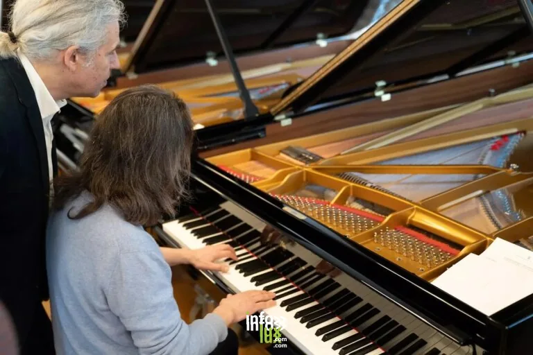 Mons > Spectacle > Le piano nouveau est arrivé