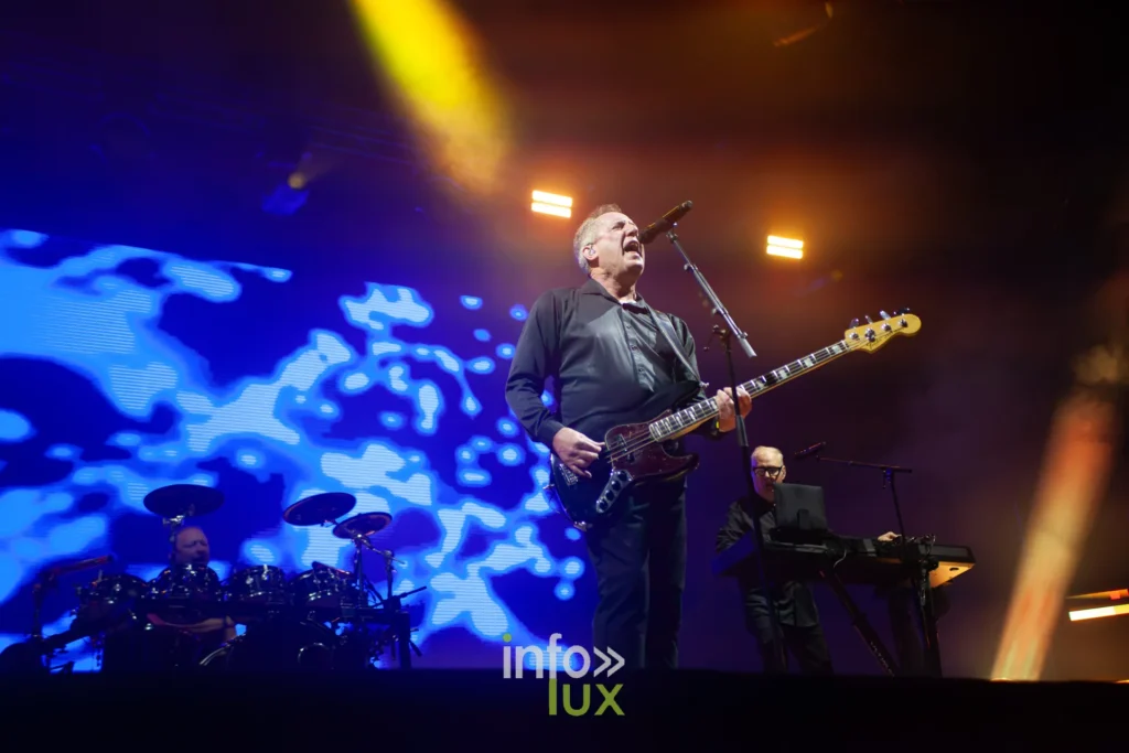 OMD en concert sur la grande scene des Solidarites 2026 a Namur