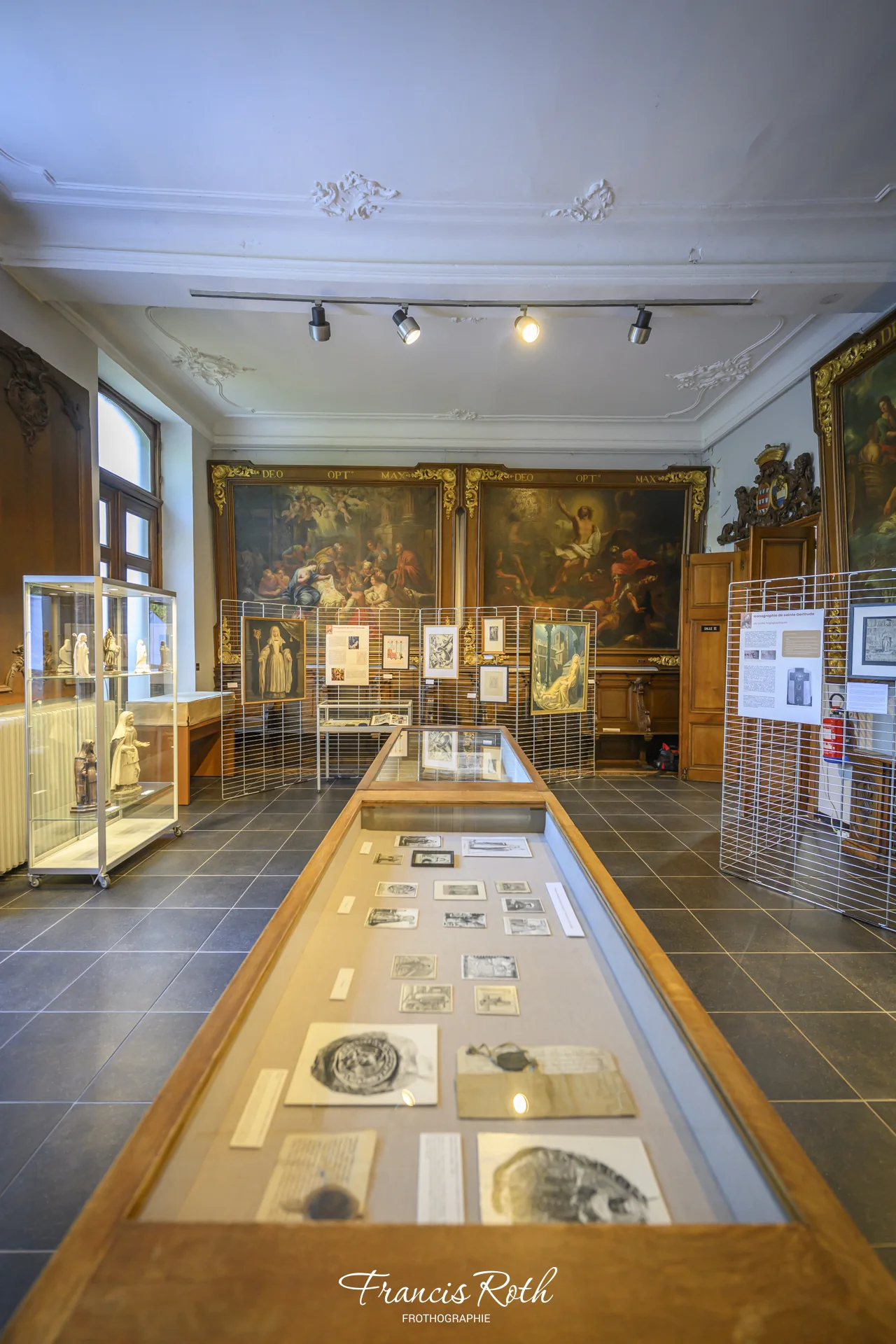 Musée communal de Nivelles, exposition « Regard sur l'iconographie de sainte Gertrude » (FZ8_5971)