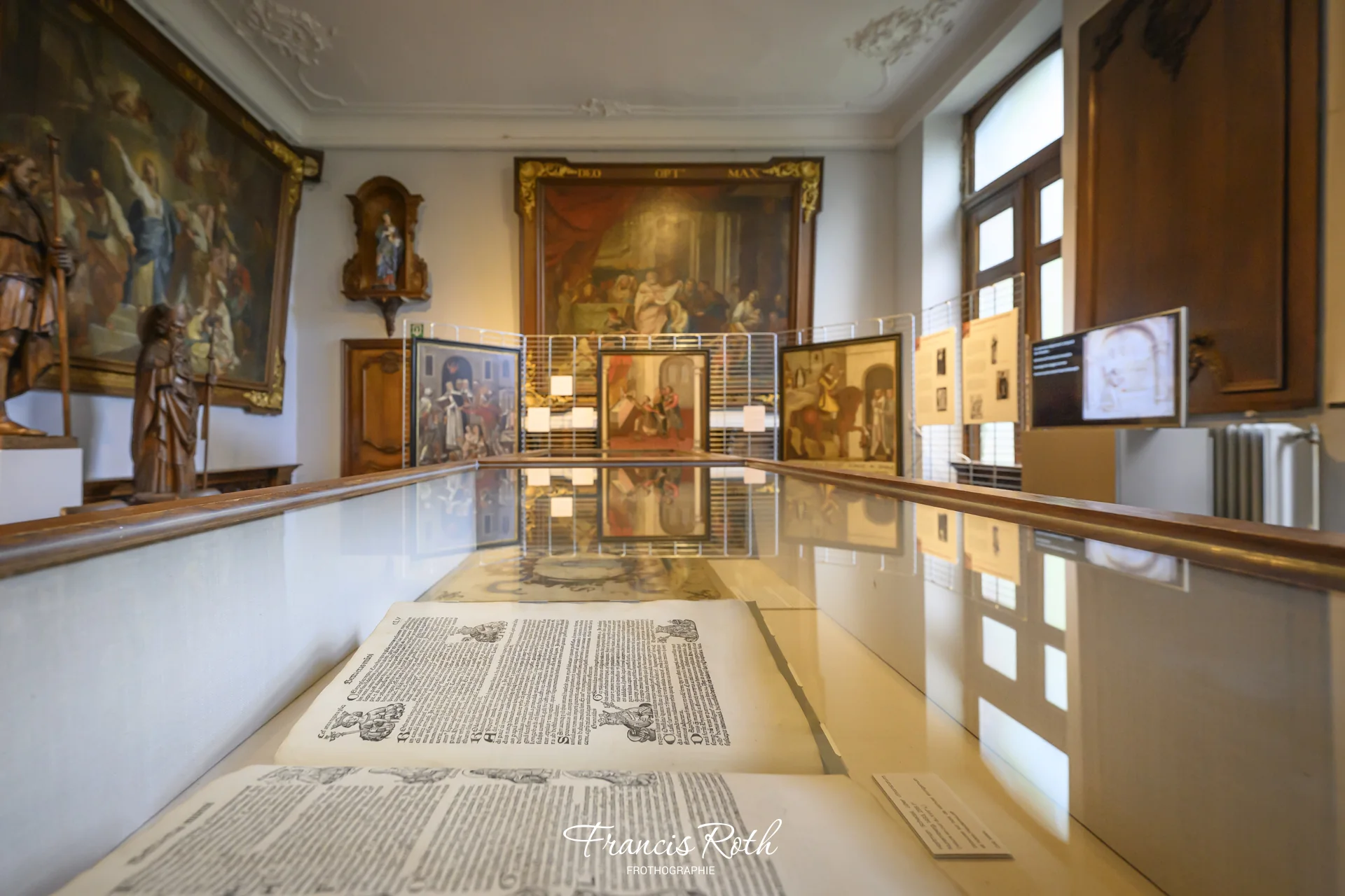 Musée communal de Nivelles, exposition « Regard sur l'iconographie de sainte Gertrude » (FZ8_5980)