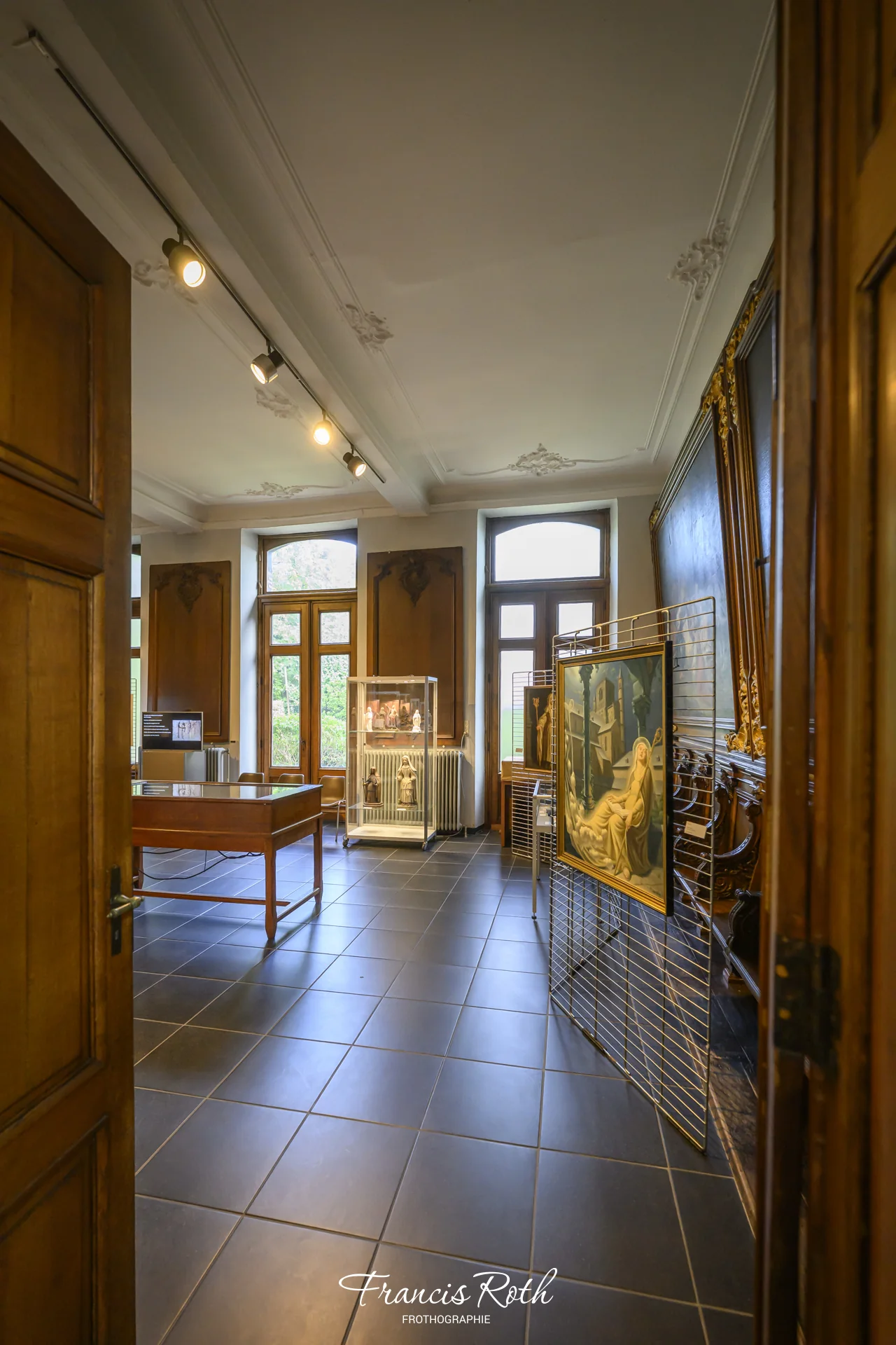 Musée communal de Nivelles, exposition « Regard sur l'iconographie de sainte Gertrude » (FZ8_5982)