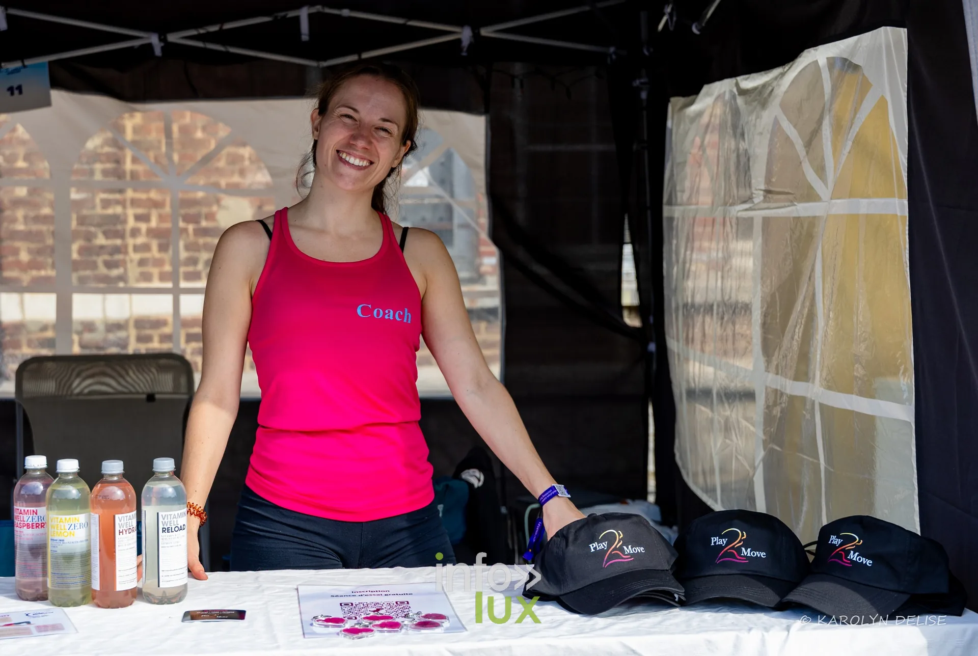 Stand et animatrices de zumba au village du Relais, Relais pour la Vie de Nivelles 2026
