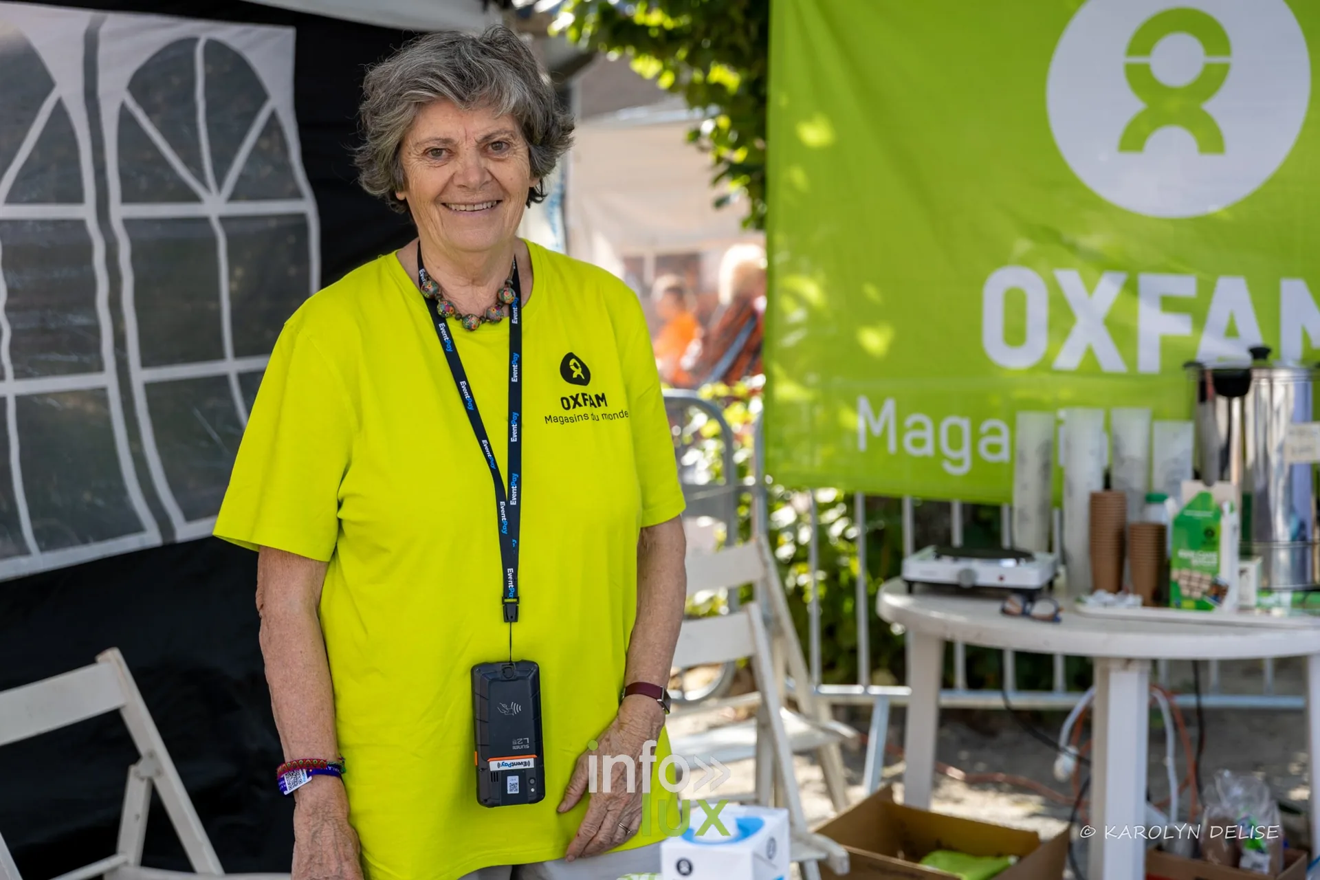 Bénévole au stand Oxfam du village, Relais pour la Vie de Nivelles 2026