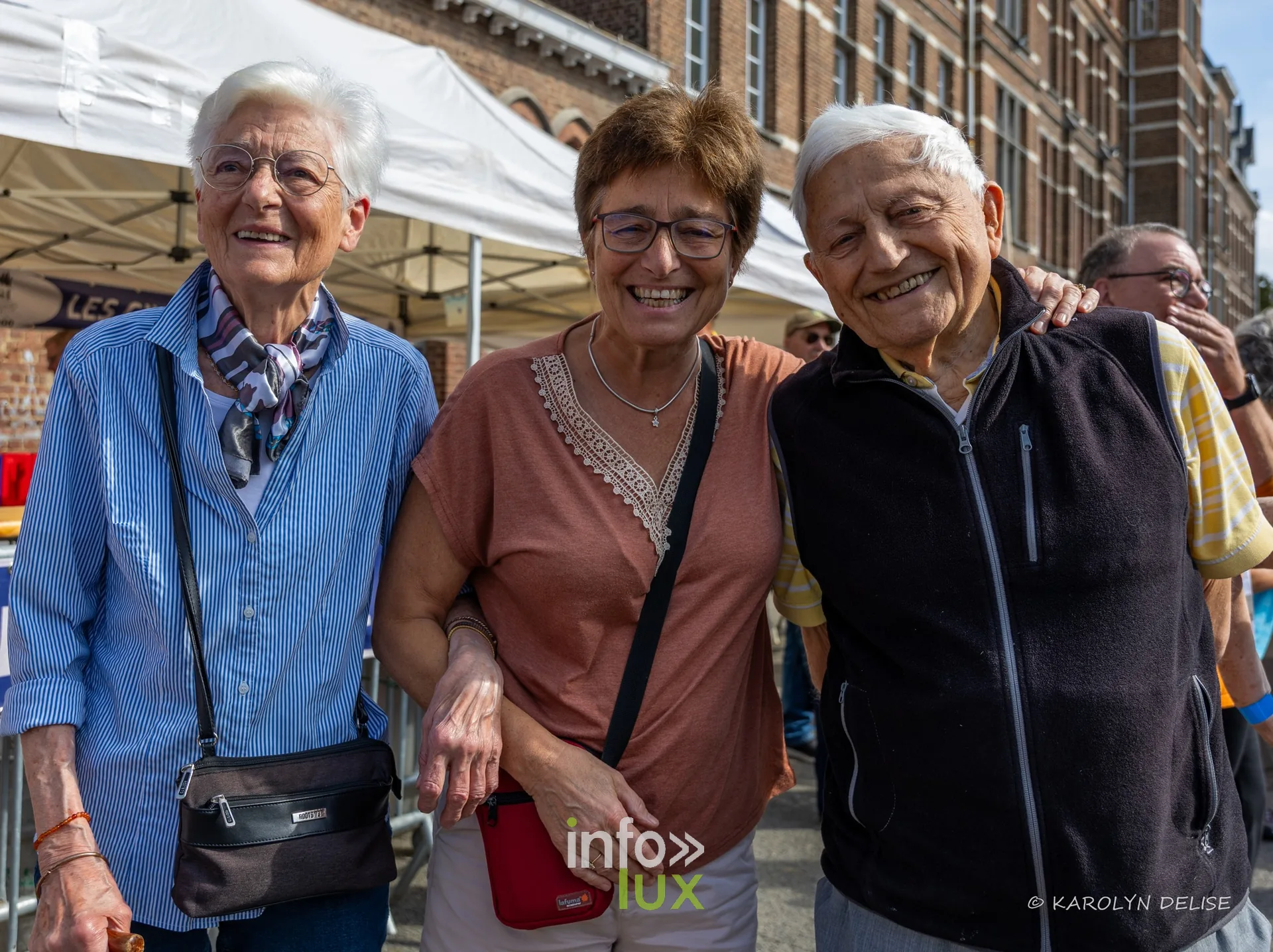 Participants souriants avant la cérémonie d’ouverture, Relais pour la Vie de Nivelles 2026