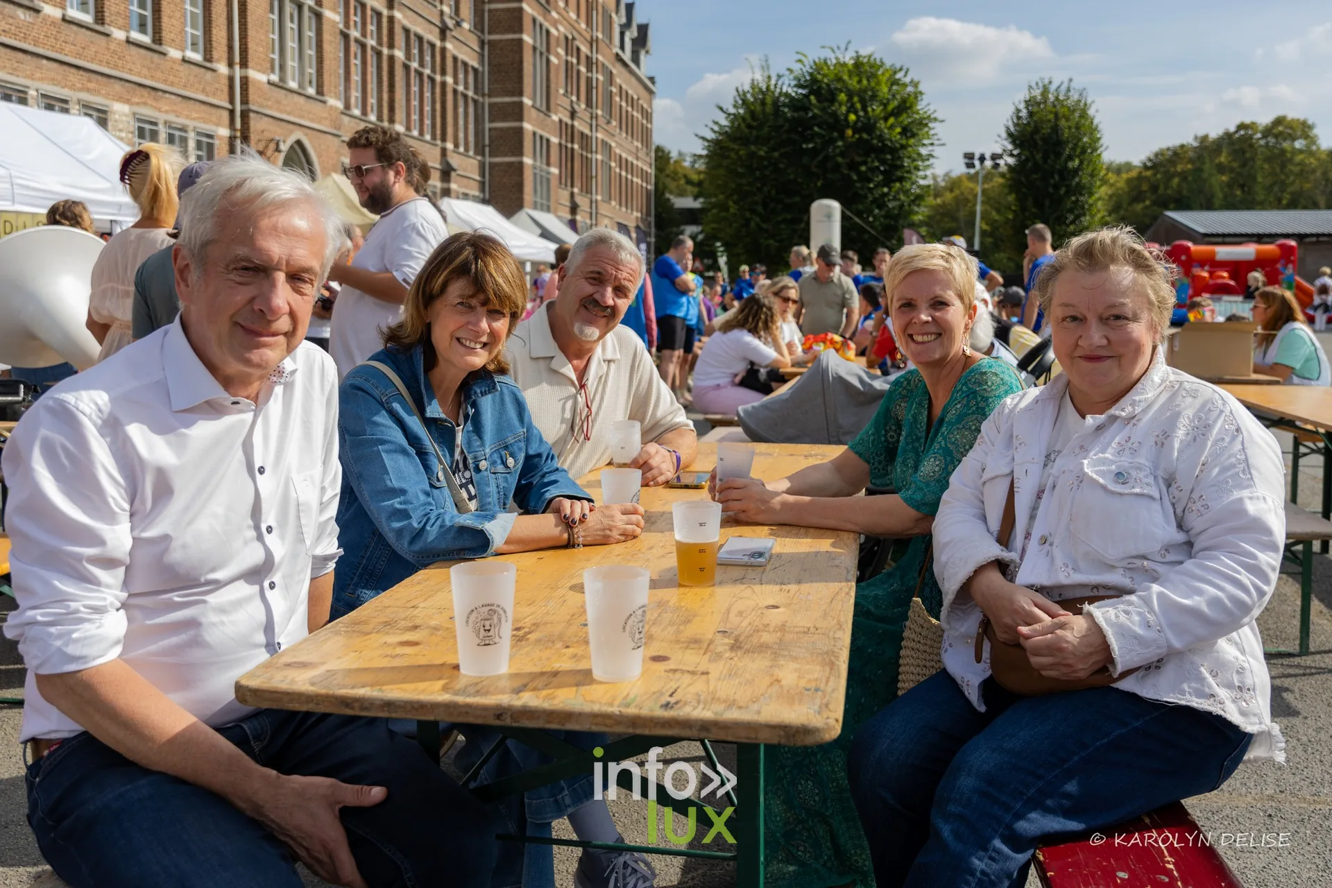Participants au village du Relais, Relais pour la Vie de Nivelles 2026