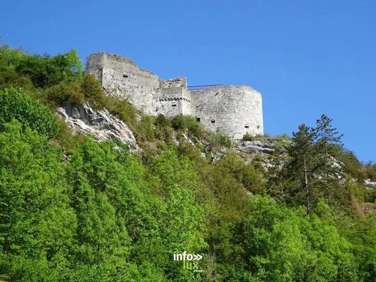 Les ruines de Crèvecœur à Dinant