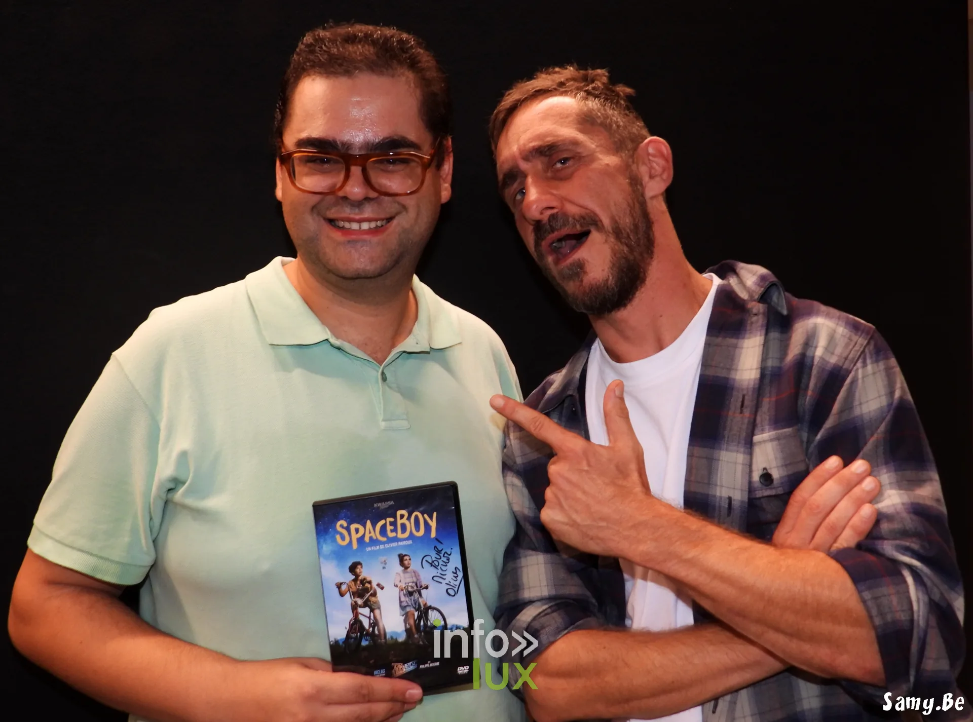Un spectateur venu avec le DVD de SpaceBoy à faire signer par Olivier Pairoux