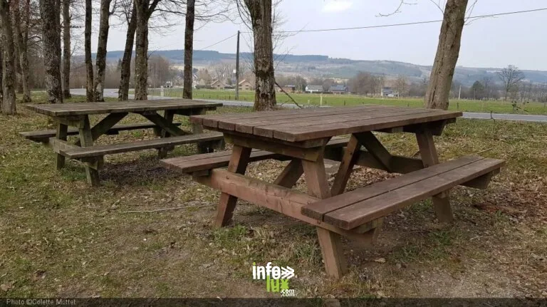Table de pique-nique de Manhay à Manhay
