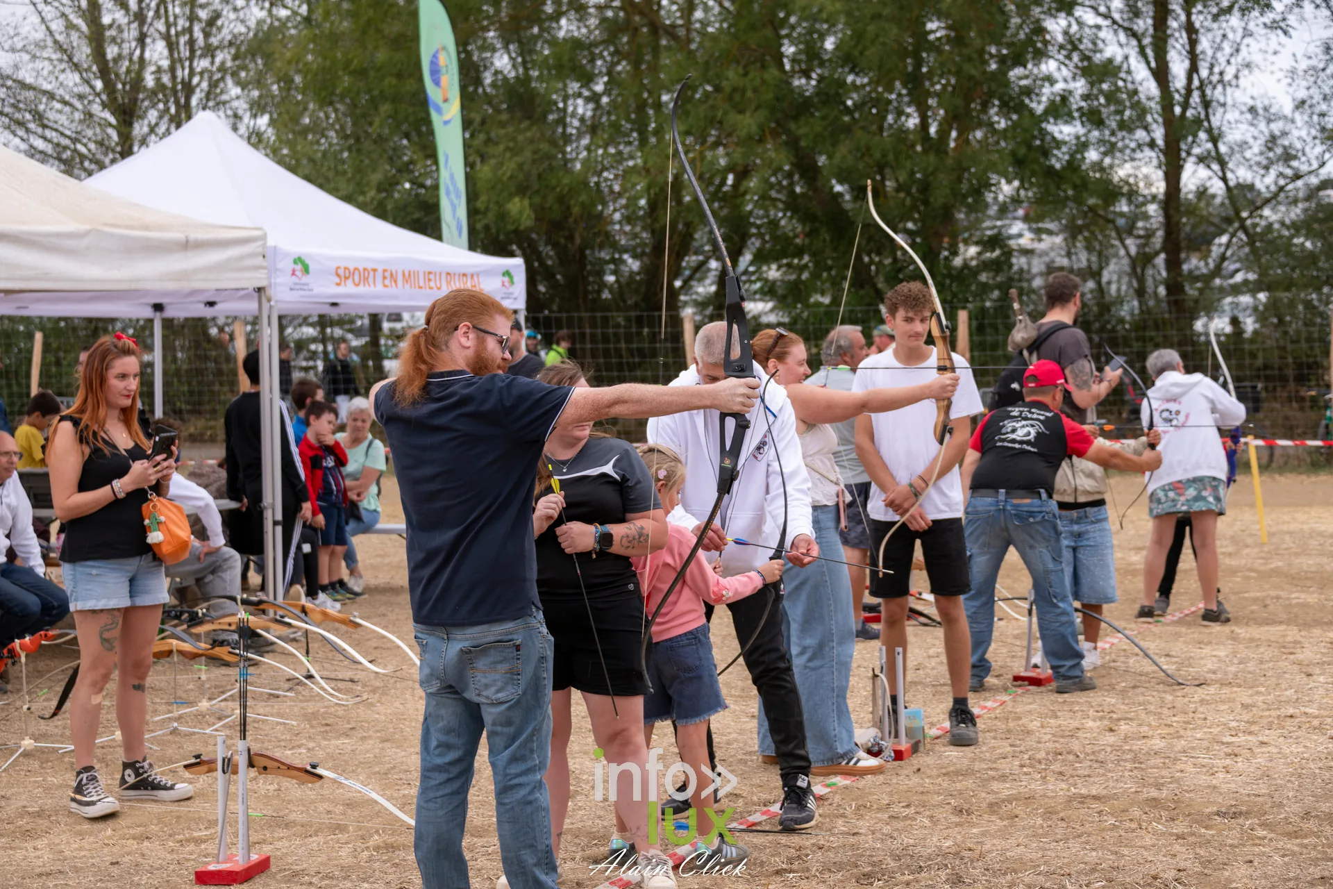 Initiation au tir a l arc pour les enfants aux Terres de Jim