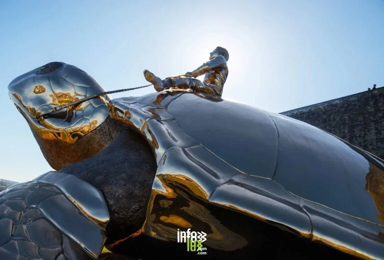 La Tortue de Jan Fabre, « Searching for Utopia » à Namur
