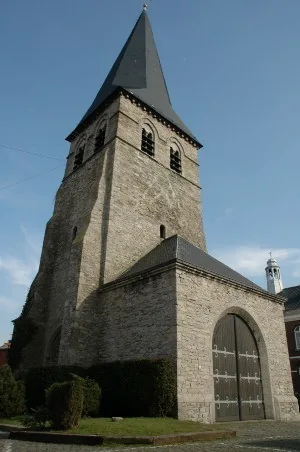 La tour romane de Dottignies à Mouscron (Hainaut)