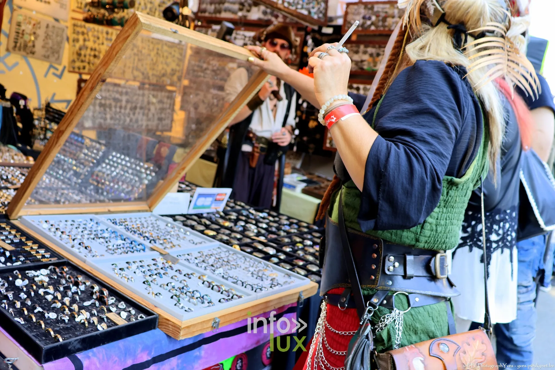 Stand de bagues et bijoux, marché des Valhalla Days 2026 à Ciney
