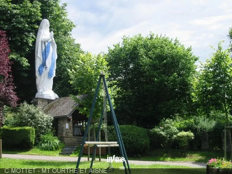 Werpin et sa Vierge de onze mètres à Hotton