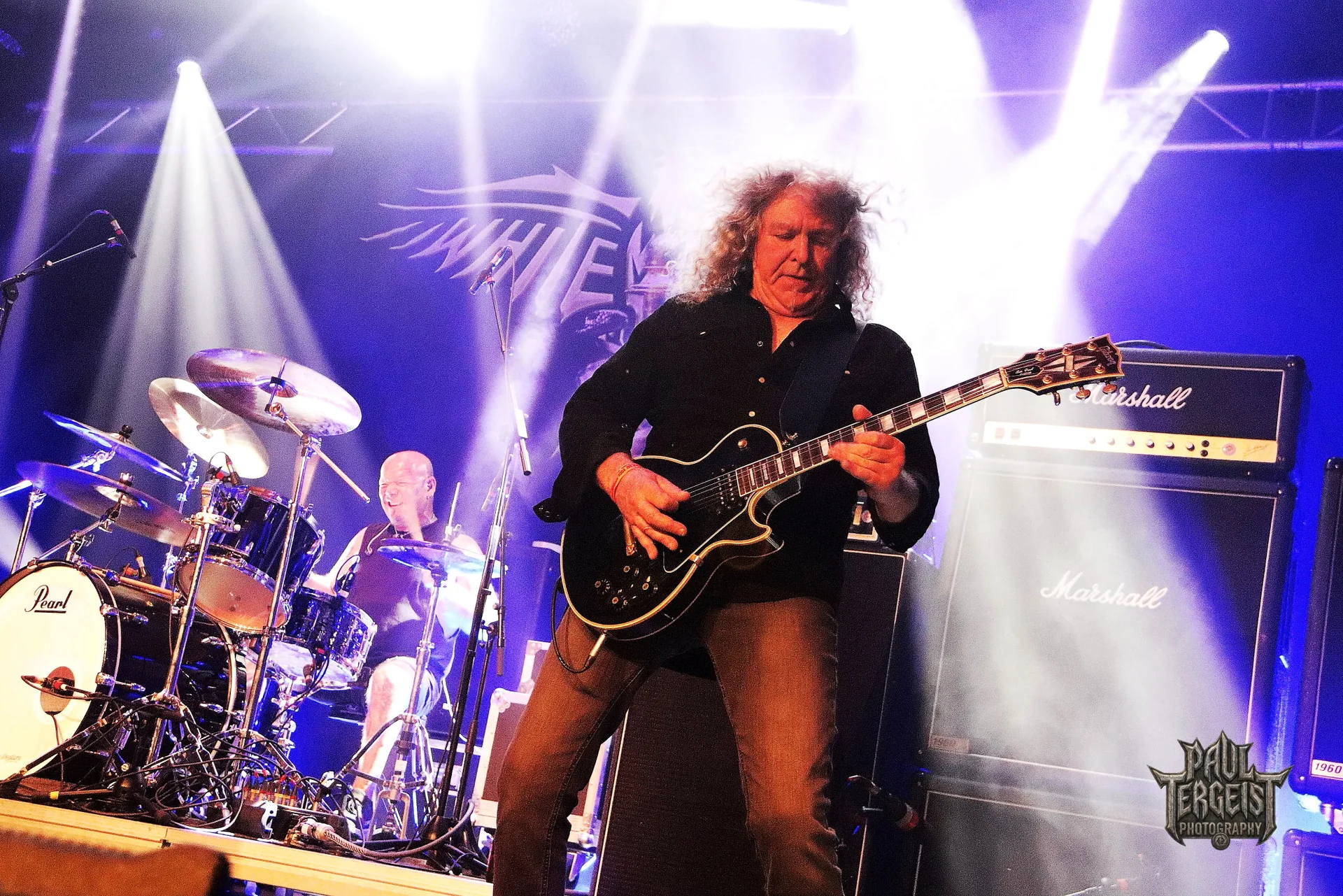 Guitariste de White Spirit devant son ampli Marshall au Golden Age Rock Festival 2023