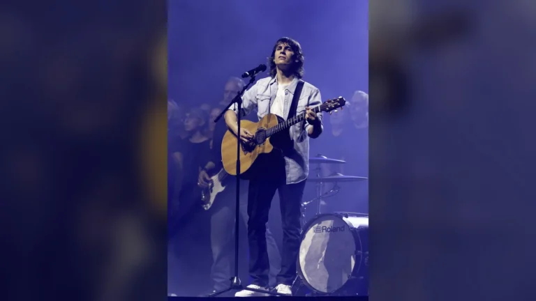 Besançon > Concert > 200 Voix pour Goldman à Micropolis