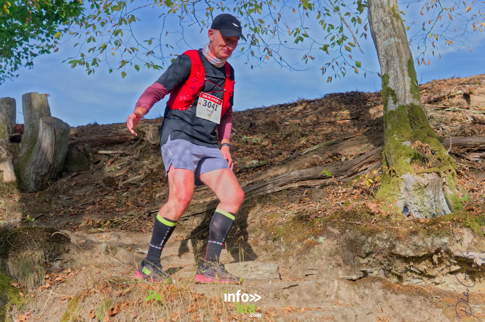 Trail de la Passerelle Himalayenne 2026 à Sainte-Cécile : coureurs sur les sentiers de la vallée de la Semois