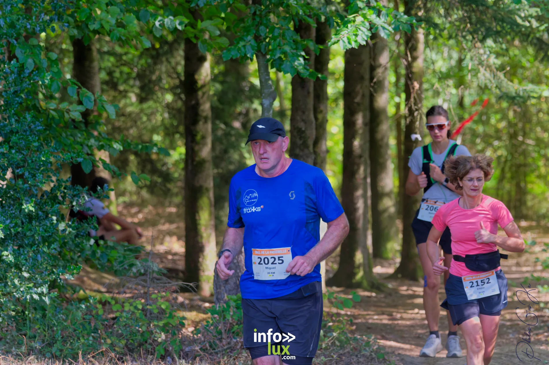 Trail de la Passerelle Himalayenne 2026 à Sainte-Cécile : coureurs sur les sentiers de la vallée de la Semois