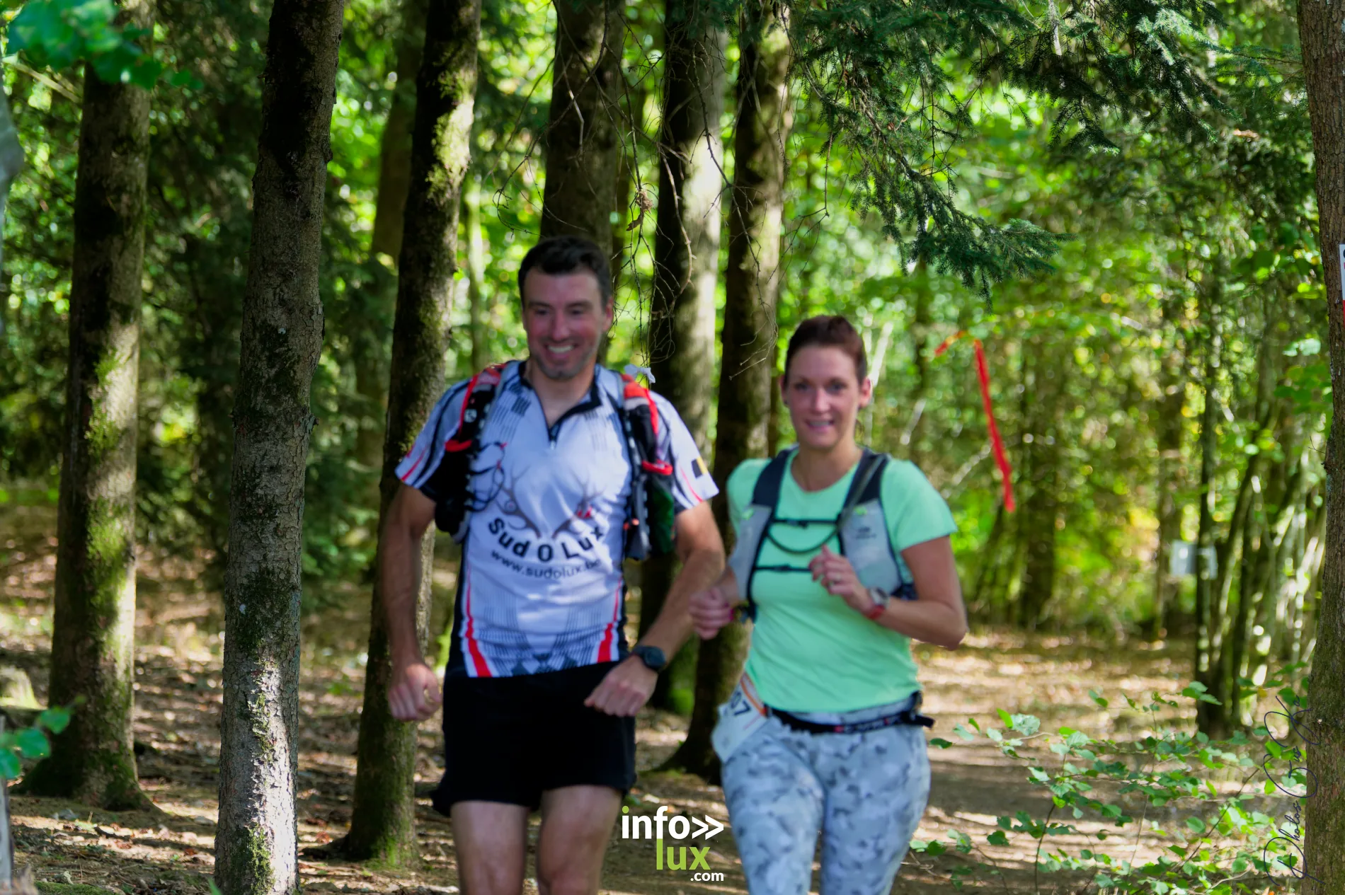 Trail de la Passerelle Himalayenne 2026 à Sainte-Cécile : coureurs sur les sentiers de la vallée de la Semois