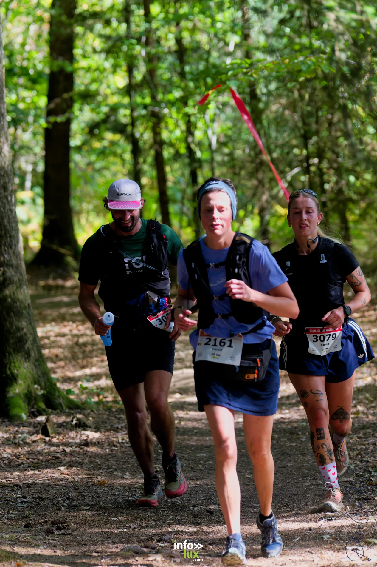 Trail de la Passerelle Himalayenne 2026 à Sainte-Cécile : coureurs sur les sentiers de la vallée de la Semois