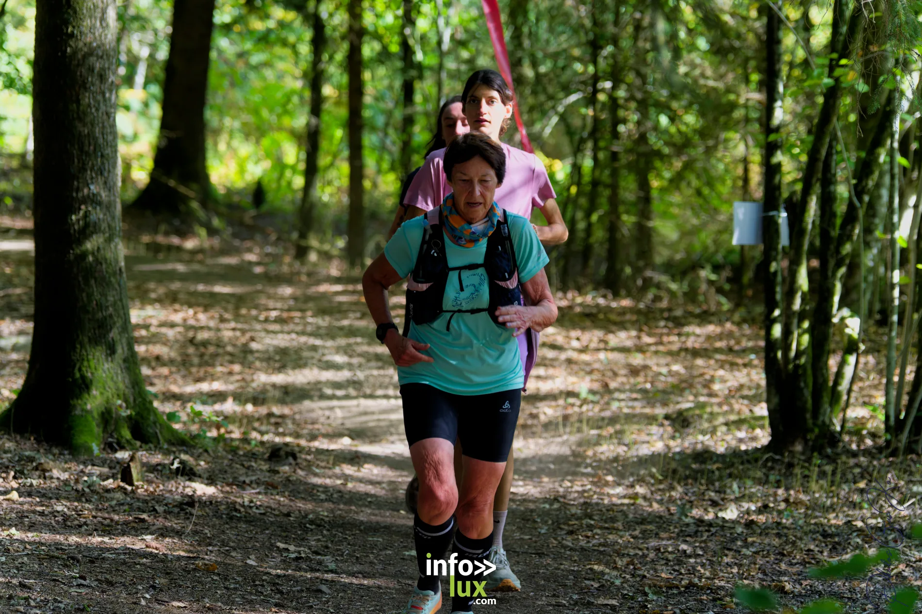 Trail de la Passerelle Himalayenne 2026 à Sainte-Cécile : coureurs sur les sentiers de la vallée de la Semois