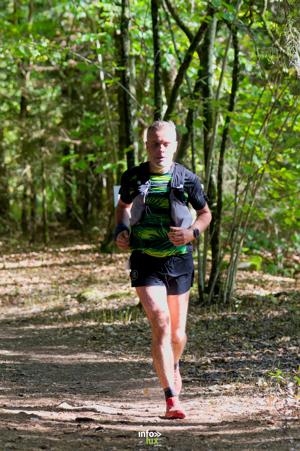Trail de la Passerelle Himalayenne 2026 à Sainte-Cécile : coureurs sur les sentiers de la vallée de la Semois
