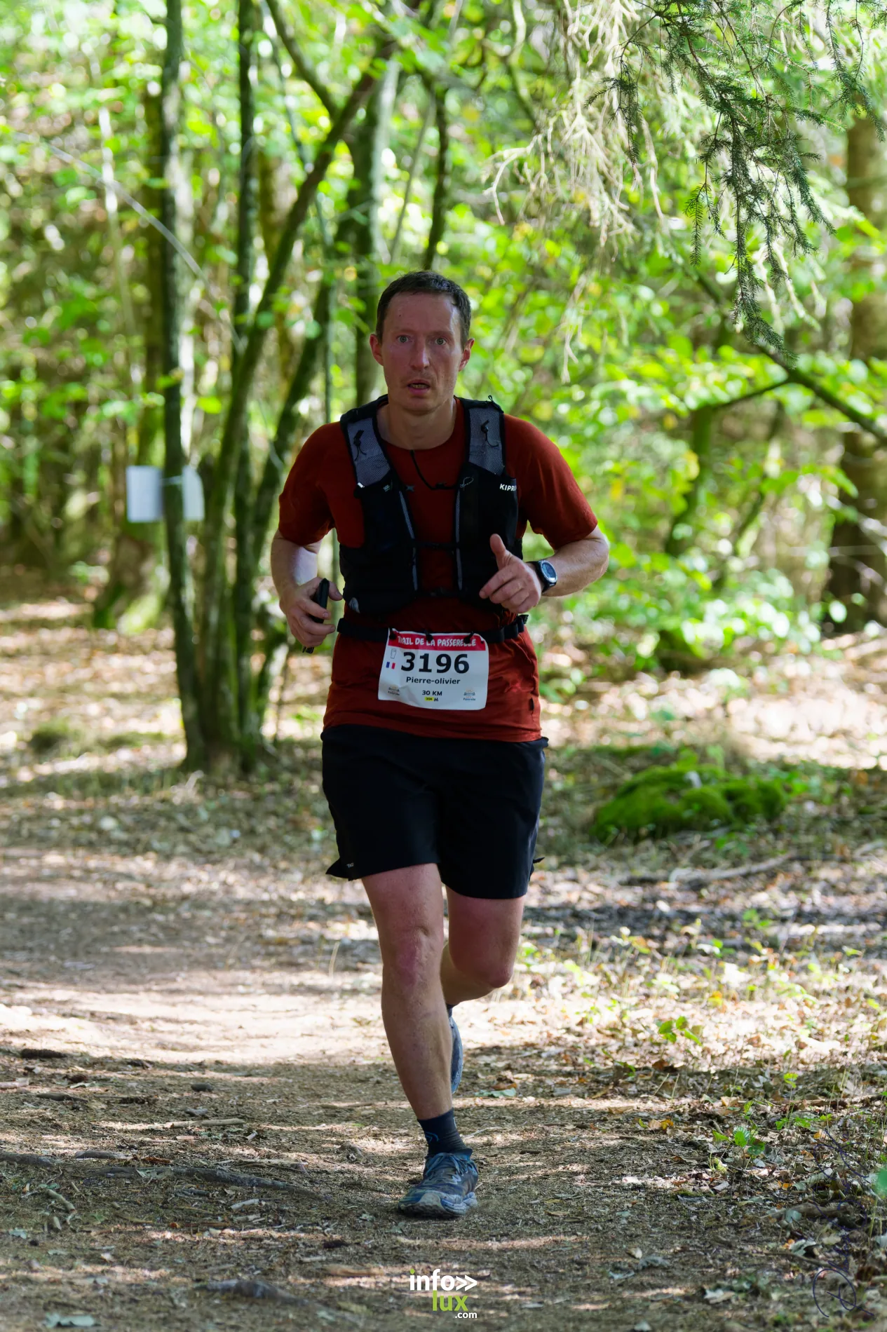 Trail de la Passerelle Himalayenne 2026 à Sainte-Cécile : coureurs sur les sentiers de la vallée de la Semois