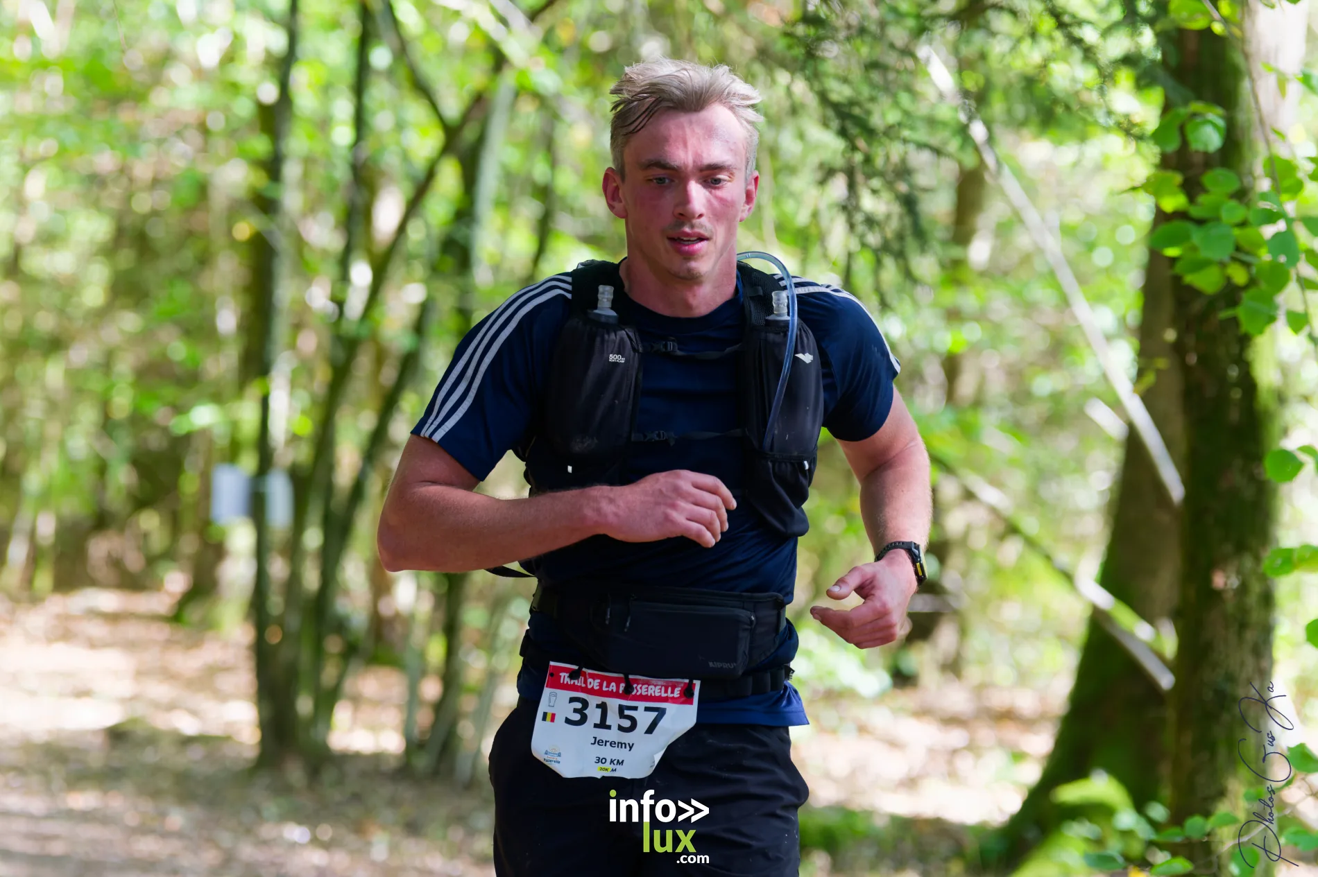 Trail de la Passerelle Himalayenne 2026 à Sainte-Cécile : coureurs sur les sentiers de la vallée de la Semois