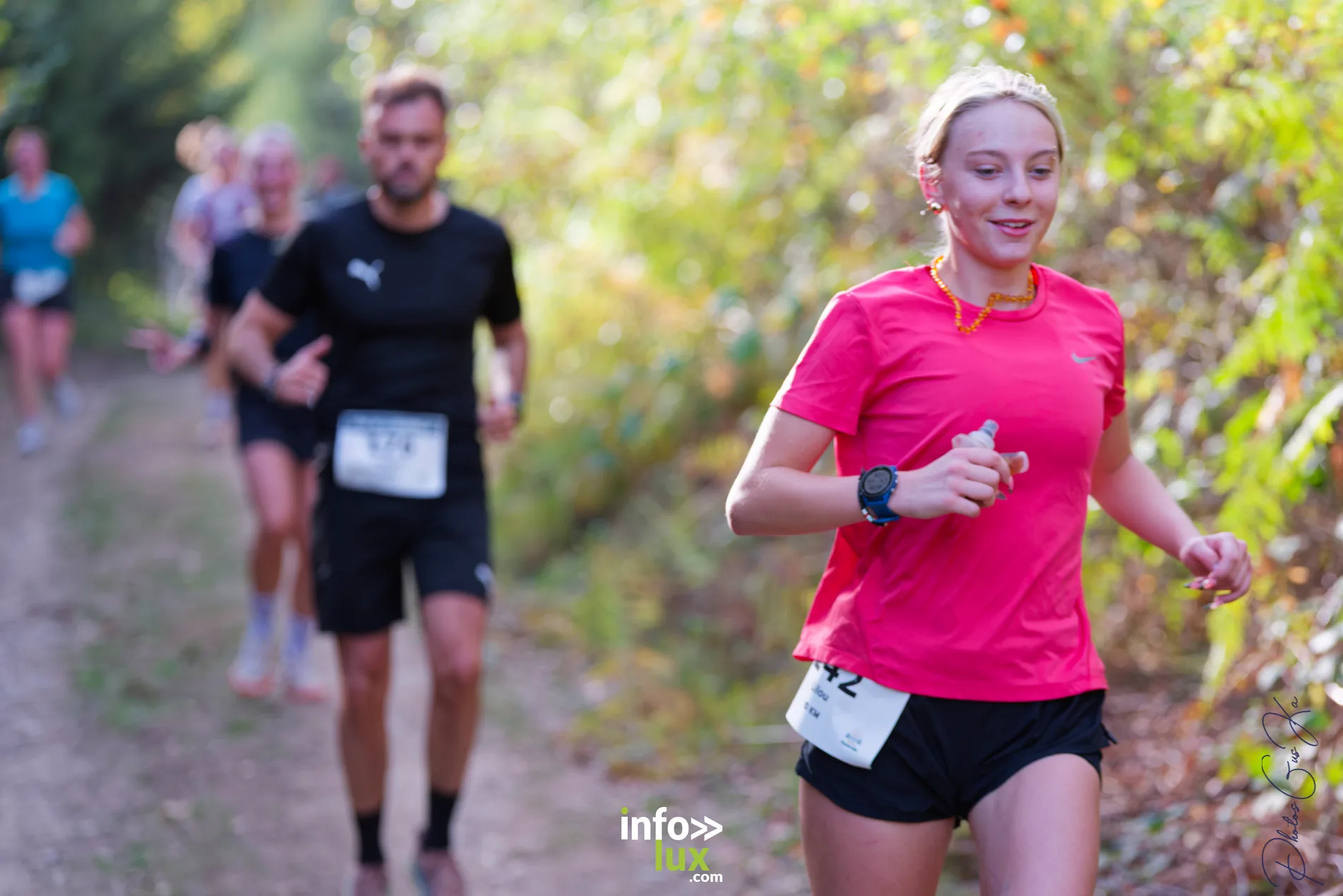 Trail de la Passerelle Himalayenne 2026 à Sainte-Cécile : coureurs sur les sentiers de la vallée de la Semois