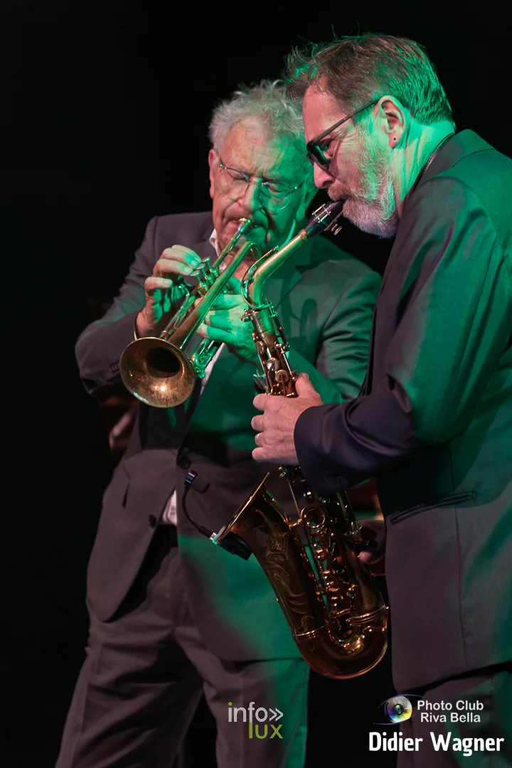 Alain Cupper Quintet, Académie de Musique de Braine-l’Alleud, 10 octobre 2026 : Alain Cupper au saxophone baryton et René De Smaele à la trompette (photo Didier Wagner, Photo-Club Riva-Bella)