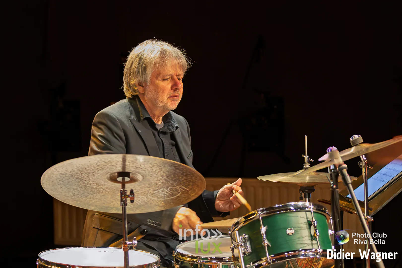 Alain Cupper Quintet, Académie de Musique de Braine-l’Alleud, 10 octobre 2026 : Jan De Haas à la batterie (photo Didier Wagner, Photo-Club Riva-Bella)
