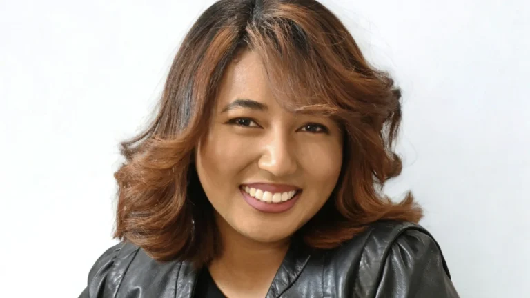 Anisha Jo, soliste de 500 Voix pour Johnny