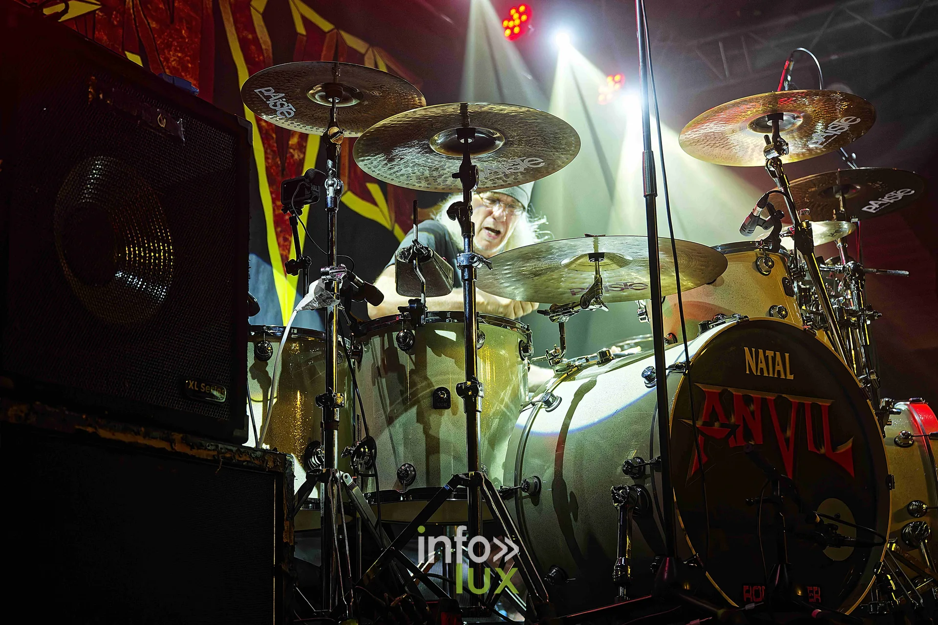 Anvil sur la scène du Zik-Zak d’Ittre, 21 octobre 2026, soirée Anvil, Killer et Spirit War (photo Sante Broccolo)