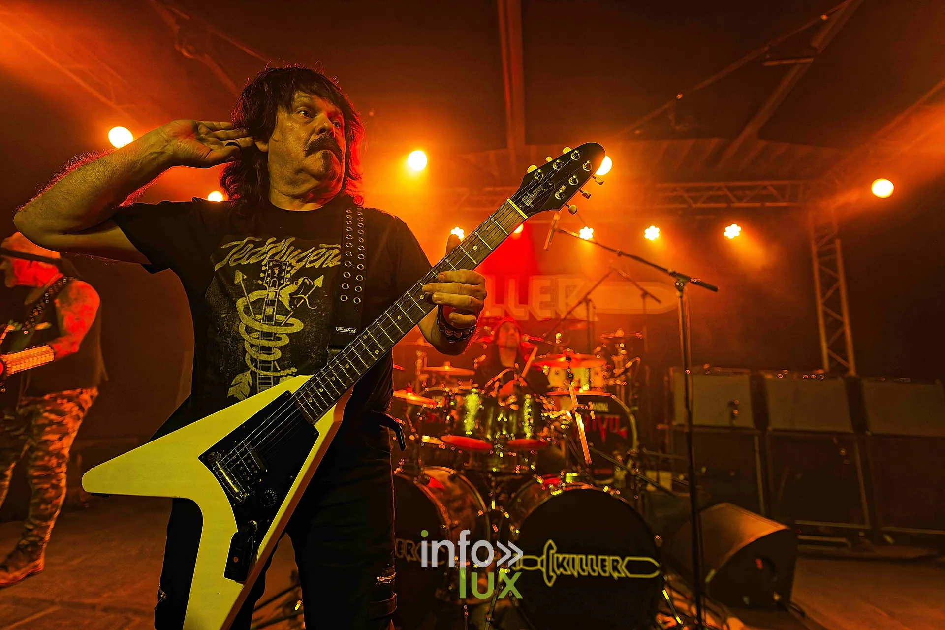 Killer sur la scène du Zik-Zak d’Ittre, 21 octobre 2026, soirée Anvil, Killer et Spirit War (photo Sante Broccolo)